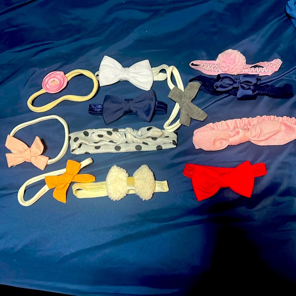 12 baby bows